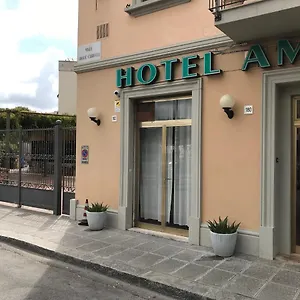 https://hotel-amico-fritz.it-tuscanyhotel.com